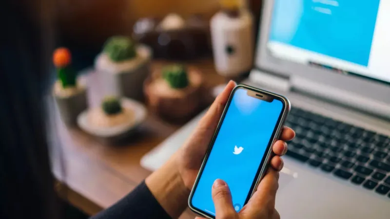 Acionistas do Twitter (TWTR34) aprovam aquisição por Elon Musk