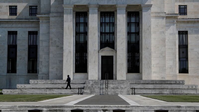 Fed diz que restrições aos pagamentos devem terminar para a maioria dos bancos após 30 de junho