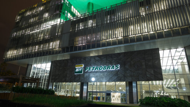 Petrobras (PETR4) solta esclarecimento sobre política de remuneração da diretoria