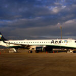 Azul (AZUL4) e Latam anunciam operação de voos comerciais em Canoas (RS) a partir do final do mês