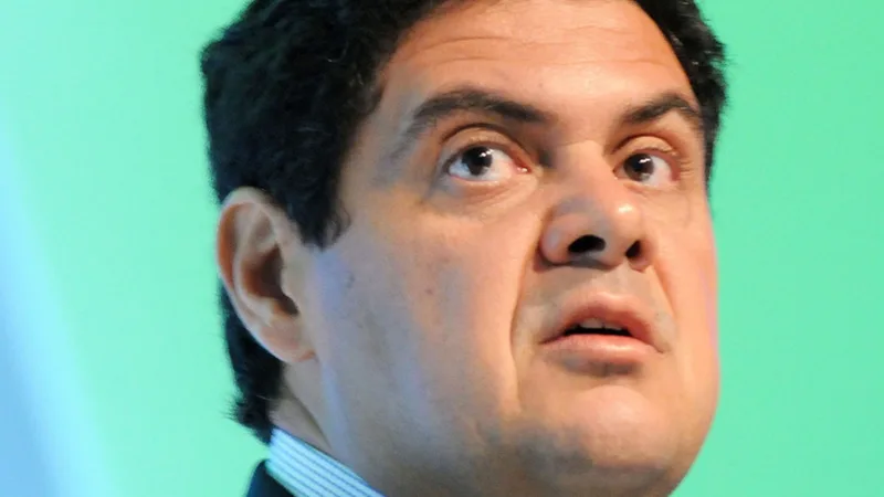Marcos Molina investe R$ 1 bilhão na Marfrig (MRFG3), empresa que fundou