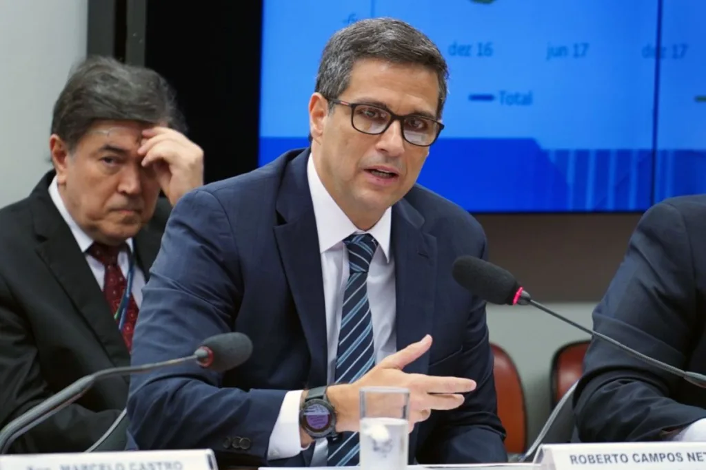 De acordo com as entidades, "a deterioração no clima organizacional nos últimos meses se deve, em grande parte, à ausência de endosso das autoridades da Casa à reestruturação da carreira de Especialista do Banco Central" - Foto: Pablo Valadares Câmara dos Deputados 2