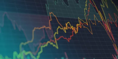 Ibovespa ameniza perdas e fecha em queda de 0,32% de olho no fiscal
