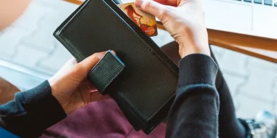 Finanças femininas: Por que é fundamental mulheres falarem sobre dinheiro
