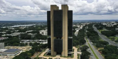 Selic: Entre crise política e econômica, Brasil se despede de juros a 2%