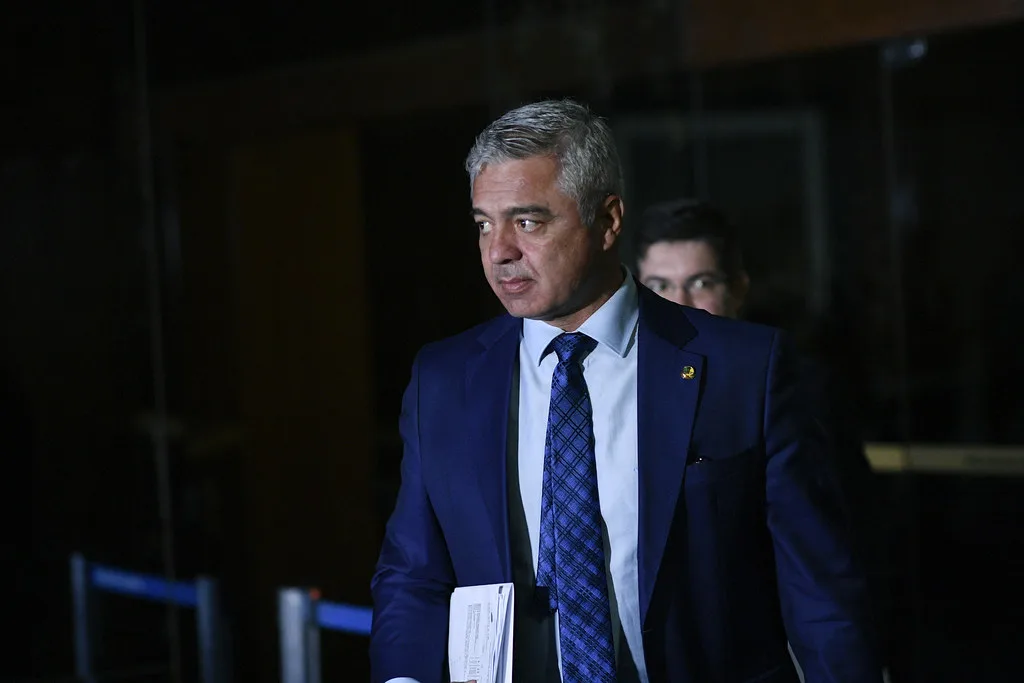 Senador Major Olimpio tem morte cerebral após complicações de covid-19