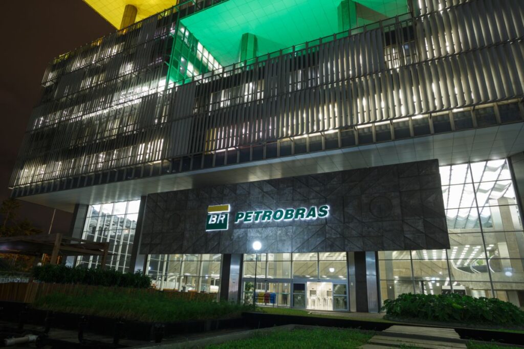 Petrobras (PETR4) inicia fase vinculante para venda do Campo de Catuá