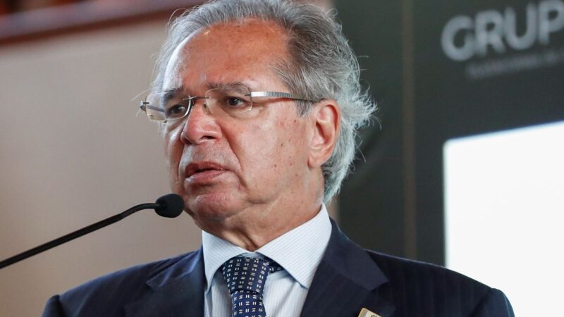 Guedes: governo enviará projeto para regulamentar meta da dívida pública