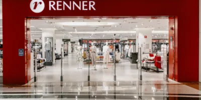 Renner (LREN3): lucro salta 15% e fecha em R$ 481,8 milhões no 4T22