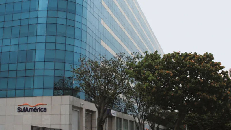 SulAmérica (SULA11) tem queda de 54,7% no lucro do 1T22, com aumento da sinistralidade