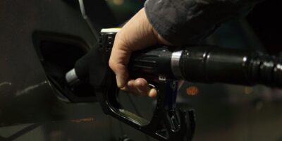 Gasolina já ficou 30% mais cara em 2021, diz pesquisa da Ticket Log
