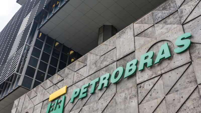 Petrobras (PETR4) cai 4%, mas queda do petróleo pode beneficiar as ações, diz BTG