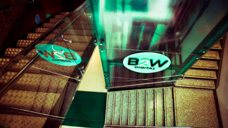 B2W (BTOW3) aposta em lives de produtos com nova plataforma de ‘social commerce’