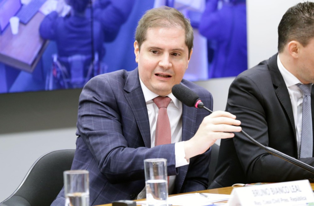 Recorde de criação de vagas mostra acerto de medidas, diz secretário