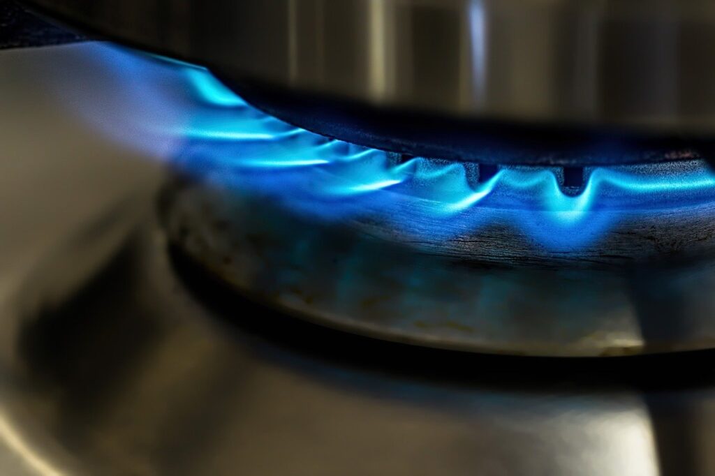 O botijão de gás sobe de preço e alcança R$ 120 no Centro-Oeste, diz ANP