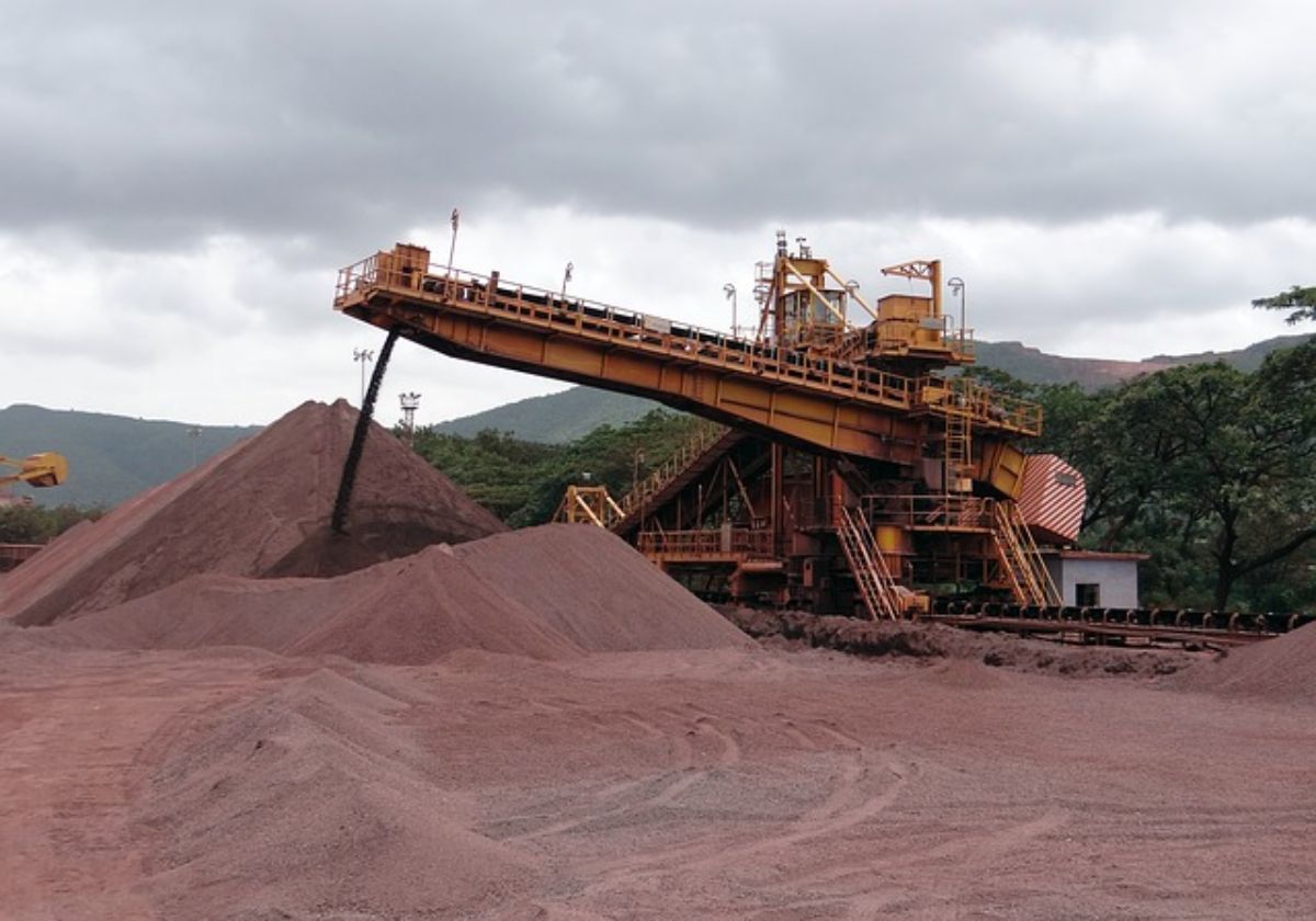 Minério de ferro: desvalorização afunda ações da Vale (VALE3), CSN (CSNA3) e CSN Mineração (CMIN3)