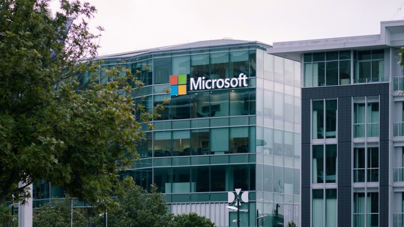 Microsoft (MSFT34): lucro no 1º trimestre fiscal tem alta e chega a US$ 17,6 bi