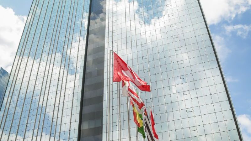 Santander (SANB11) pagará R$ 3 bilhões em dividendos