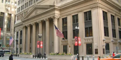Fed: ‘política acomodatícia continua exercendo papel importante nos EUA’