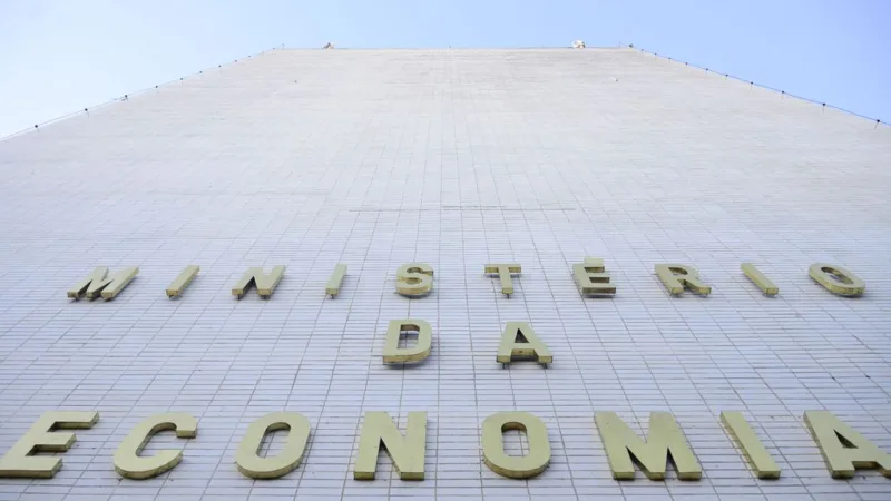 Ministério da Economia revisa PIB de 2021 para cima, em 3,5%