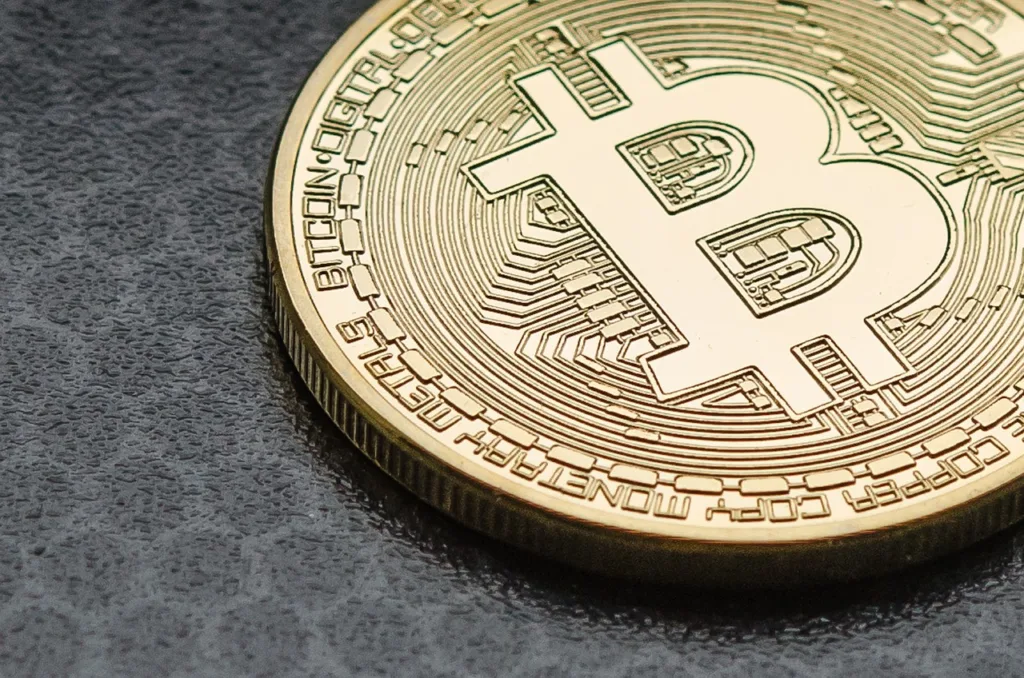 A popularização das criptomoedas tem forçado governos e bancos centrais a correrem para criar regulamentação