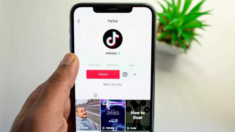 É tchau pro TikTok? Biden sanciona projeto de lei que pode banir o app dos EUA