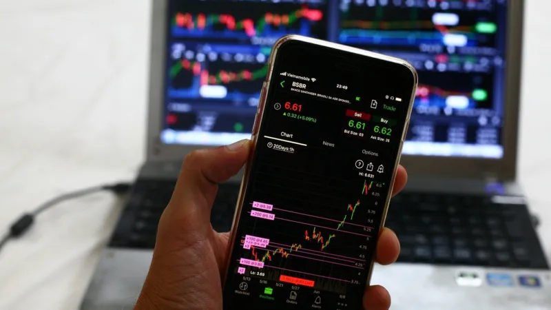 Small caps: Banco Pan (BPAN4) tomba 20%; veja maiores quedas em março