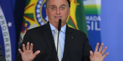 Aumento do IOF com juros em alta dificulta recuperação, diz economista