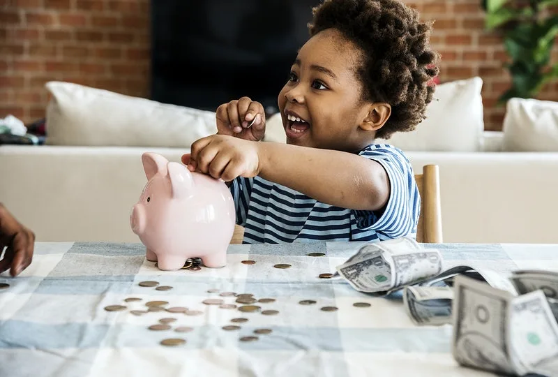 Educação Financeira Infantil. Foto: Rawpixel