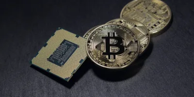Bitcoin cai 11% em 24h em maior queda desde setembro; mercado de cripto afunda