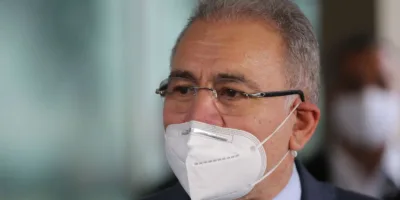 Vacinas: Ministério da Saúde corta em 30% previsão de entrega de doses em maio