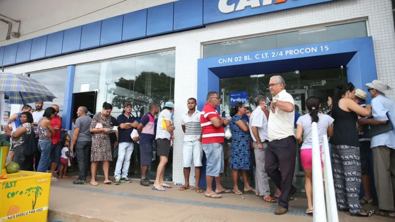 Auxílio emergencial: Caixa inicia pagamento a nascidos em setembro