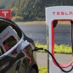 Radar: Tesla (TSLA34) demite 200 funcionários, venda bilionária da Unidas (LCAM3) é aprovada, Cemig (CMIG4) compra usinas de energia solar por R$ 100 mi