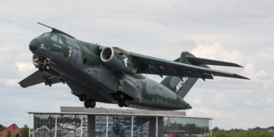 Embraer conclui reabastecimento em voo entre duas aeronaves KC-390 Millennium
