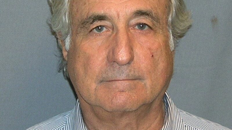 Bernard Madoff, cabeça do maior esquema de pirâmide da história, morre aos 82 anos