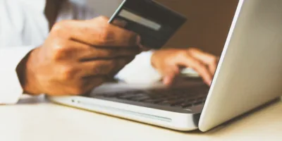 Infracommerce (IFCM3) abre em alta de 2,3% em estreia na B3