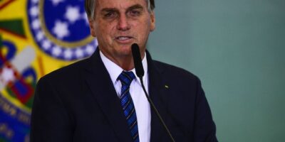 Bolsonaro sanciona Orçamento 2021 e veta R$ 20 bilhões