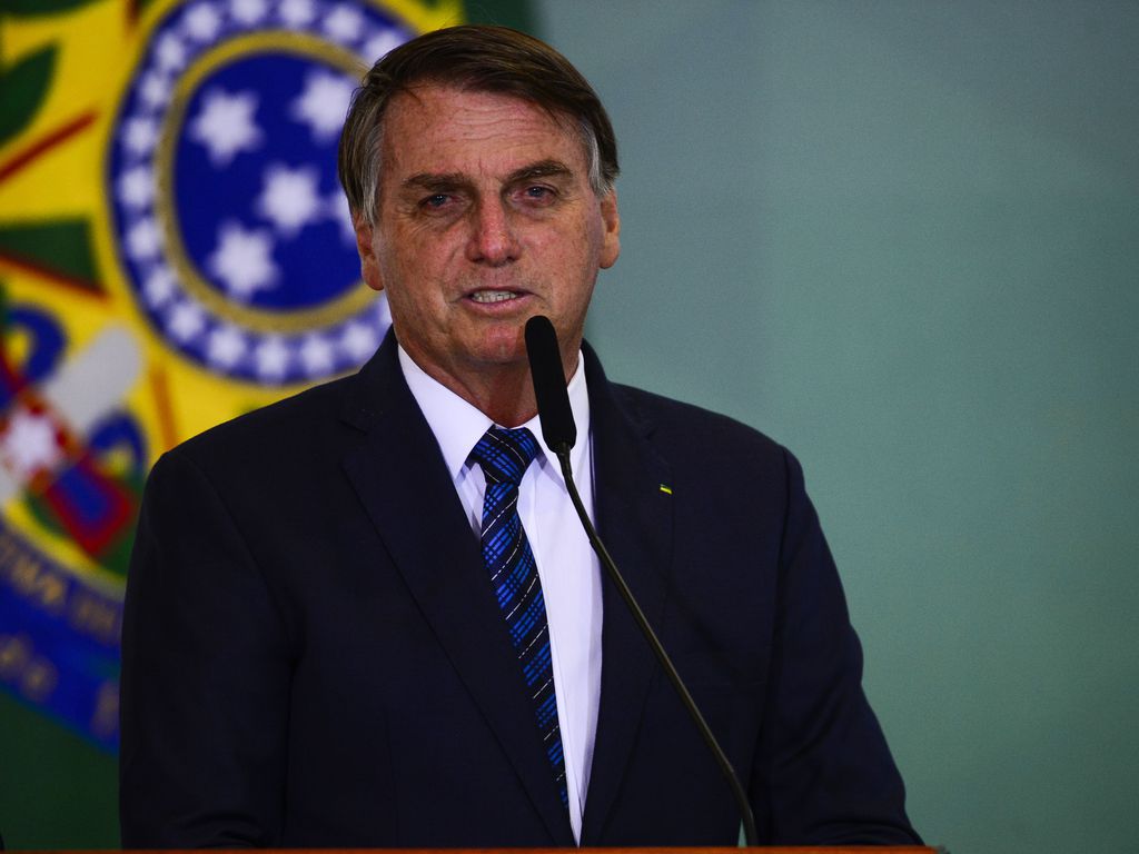 Bolsonaro fica de fora dos contatos iniciais de Biden com