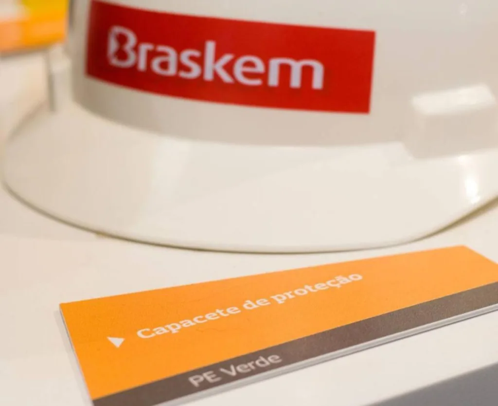 Magazine Luiza (MGLU3) e Braskem (BRKM5) estão entre as maiores quedas do Ibovespa na semana