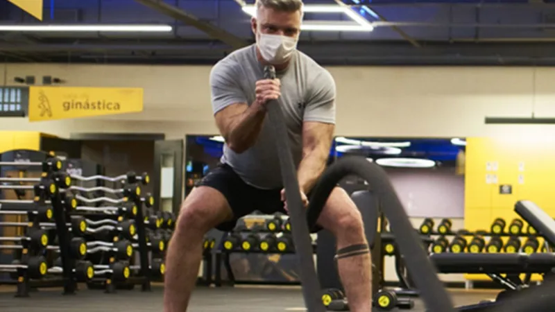 Após rodada de investimentos e aquisições, Smart Fit retoma IPO
