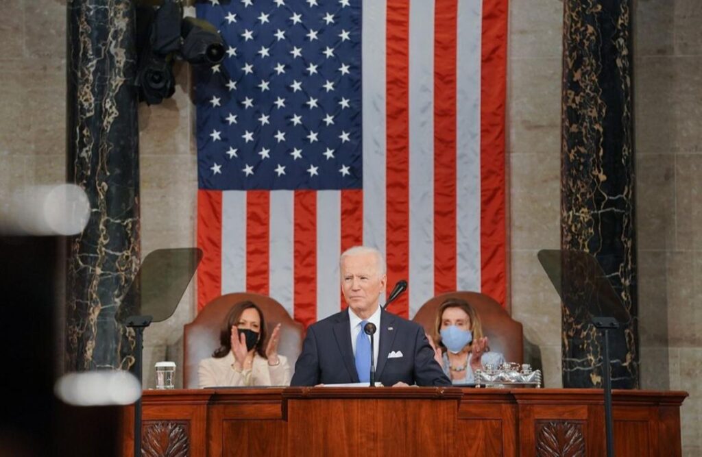 Biden comemora payroll de maio e se diz otimista com recuperação