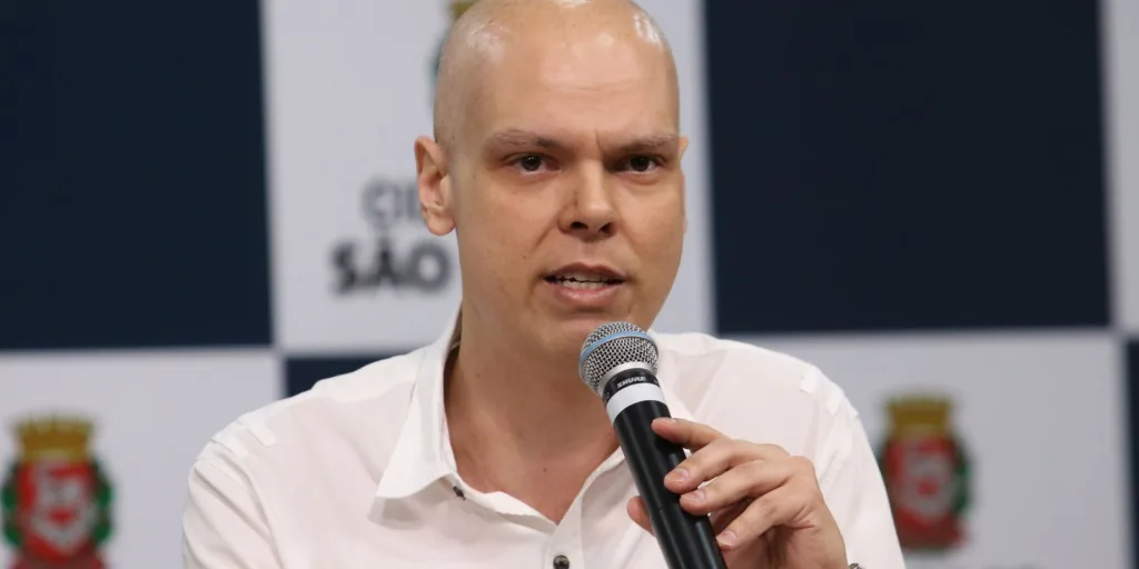 O prefeito de São Paulo, Bruno Covas, morreu na manhã deste domingo (16) aos 41 anos, na capital paulista.