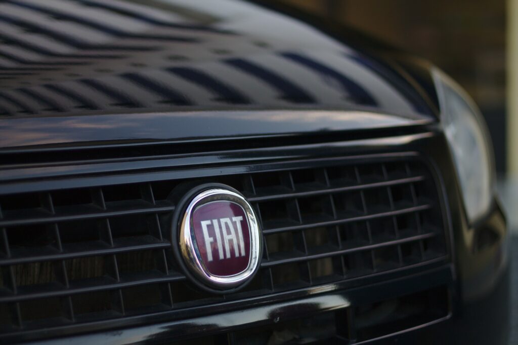 Controladora da Fiat investirá até US$ 150 milhões em startup para produzir "carro voador"