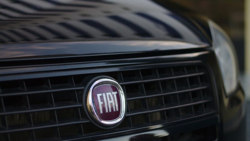 Controladora da Fiat investirá até US$ 150 milhões em startup para produzir “carro voador”