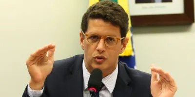 Ricardo Salles é alvo de operação da PF que investiga exportações ilegais