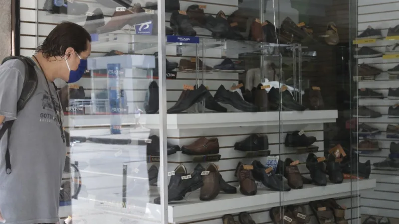 Dia dos Namorados: Mais da metade dos empresários prevê queda nas vendas