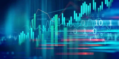 Ibovespa fecha em alta de 0,59% com trade de reabertura; Cogna (COGN3) dispara