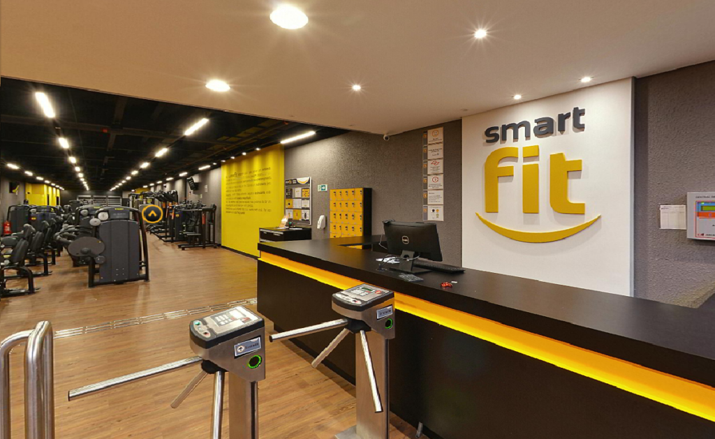 Smart Fit (SMFT3) reverte prejuízo e tem lucro de R$ 284 milhões no segundo  trimestre