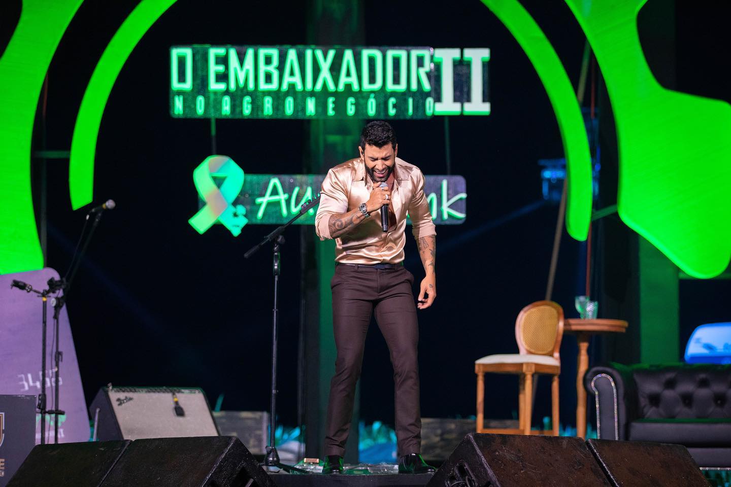 Gusttavo Lima divulga suposta pirâmide que oferece até 5% ao dia