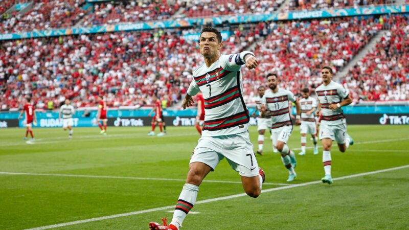 Cristiano Ronaldo e Pogba “boicotam” os patrocinadores da Eurocopa: quem paga pelos danos?